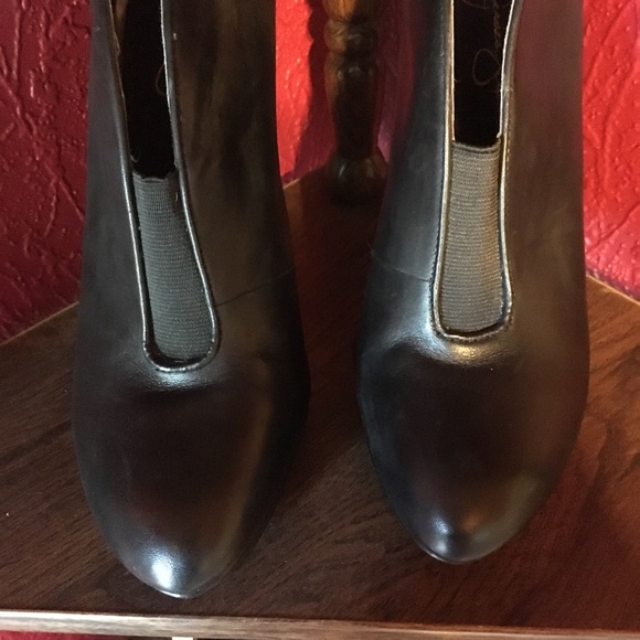 Sz 9 Jessica Simpson leather ankle booties - Picture 4 of 7